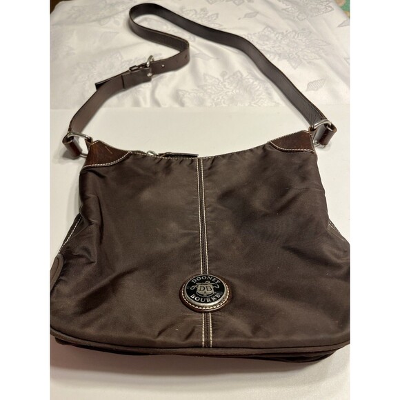 Dooney and Bourke Wayfarer Brown Nylon Leather Shoulder Crossbody Handbag Purse - Picture 1 of 16